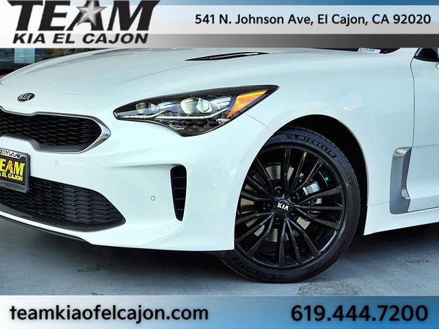 Used 2018 Kia Stinger Premium RWD image 3
