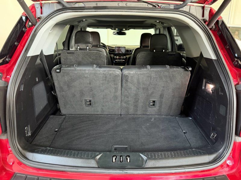 Used 2021 Ford Explorer Limited w/ Equipment Group 301A RWD image 13