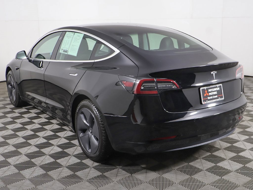 Used 2019 Tesla Model 3 Standard Range Plus image 9