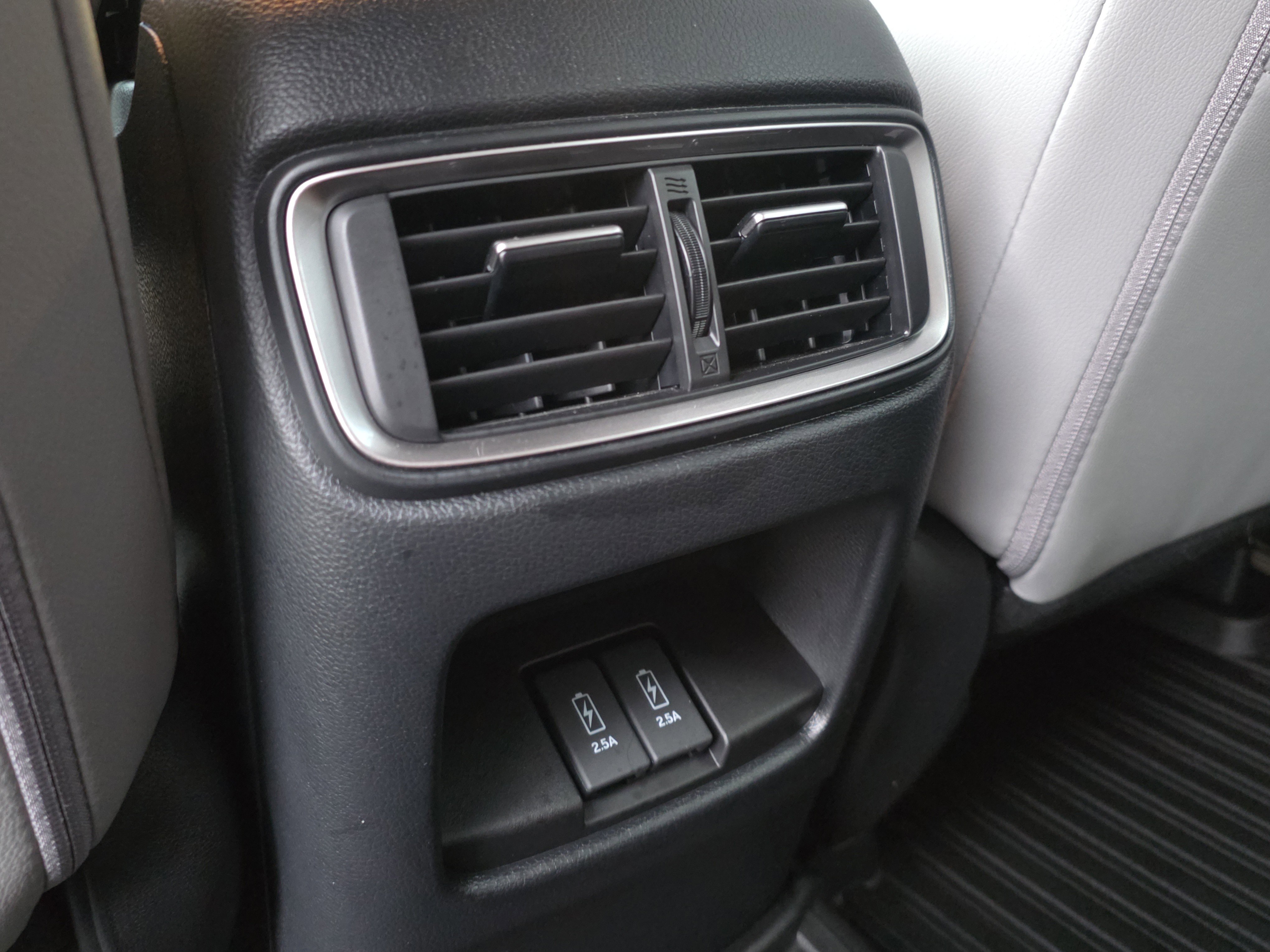 Used 2020 Honda CR-V Touring image 38