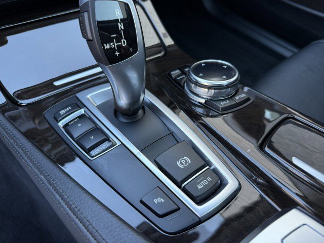 Used 2014 BMW 535d Sedan image 30