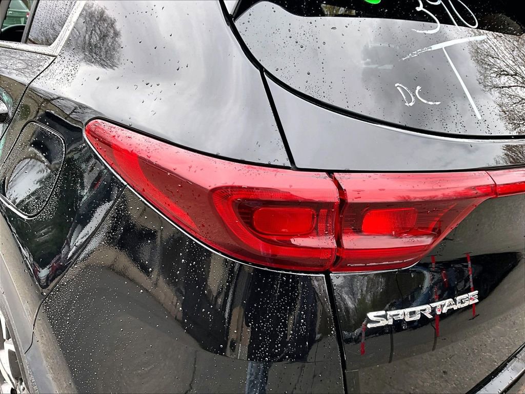 Used 2021 Kia Sportage LX AWD/4WD image 27