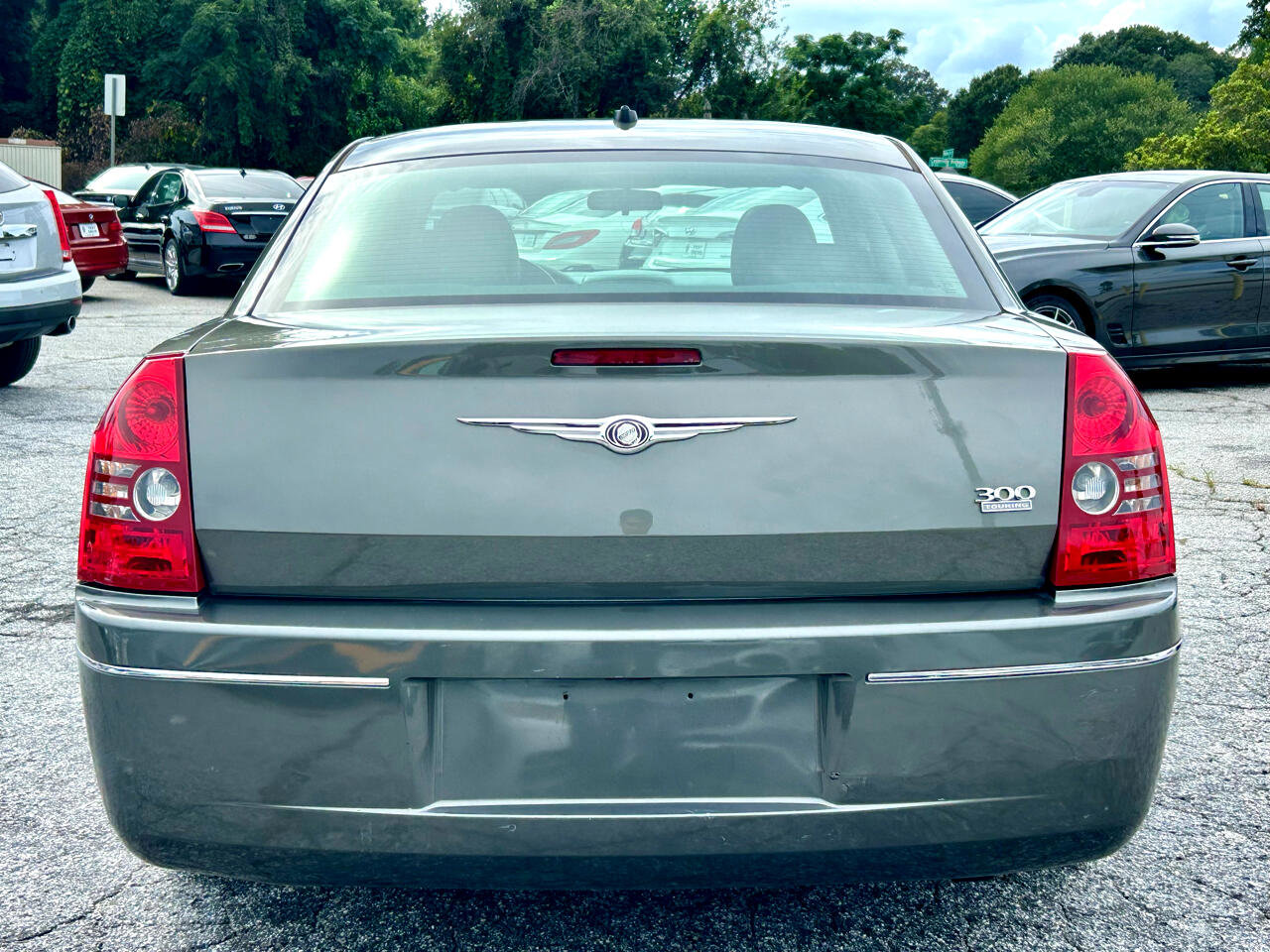 Used 2008 Chrysler 300 Touring w/ Comfort/Convenience Group image 6