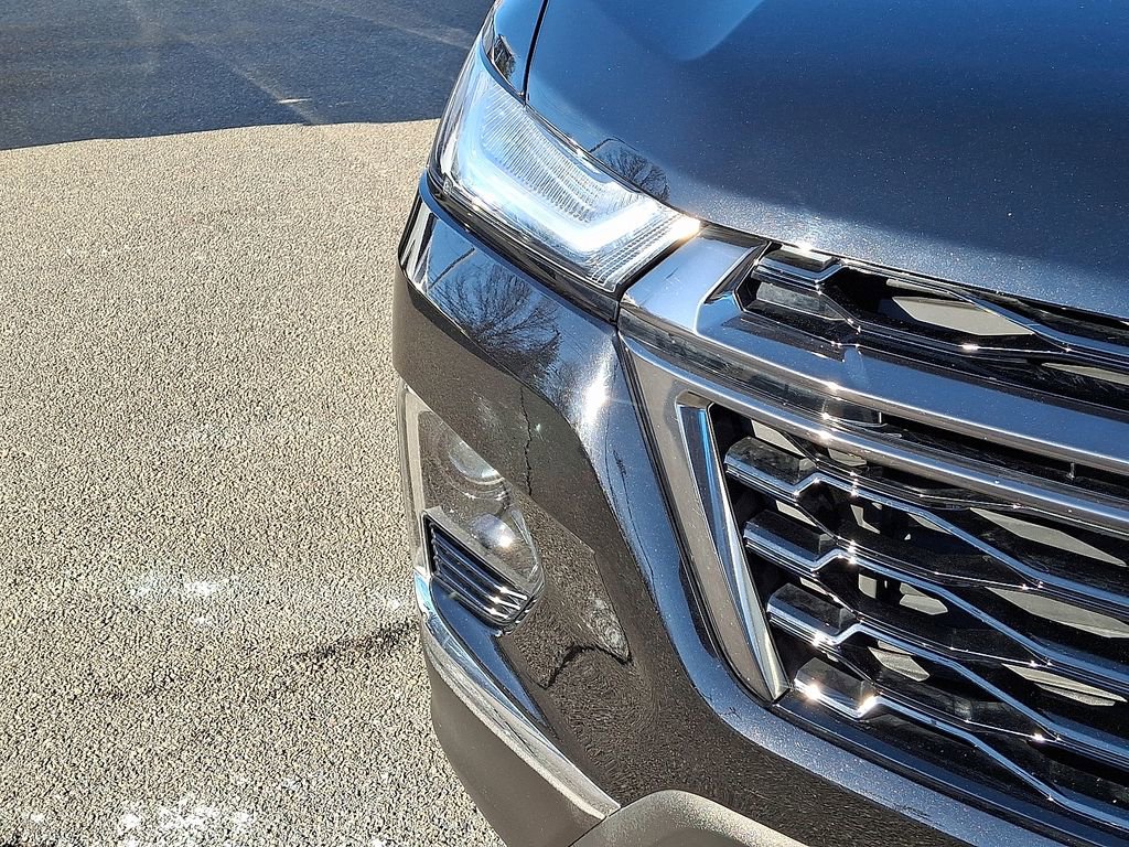 Used 2023 Chevrolet Traverse RS image 15