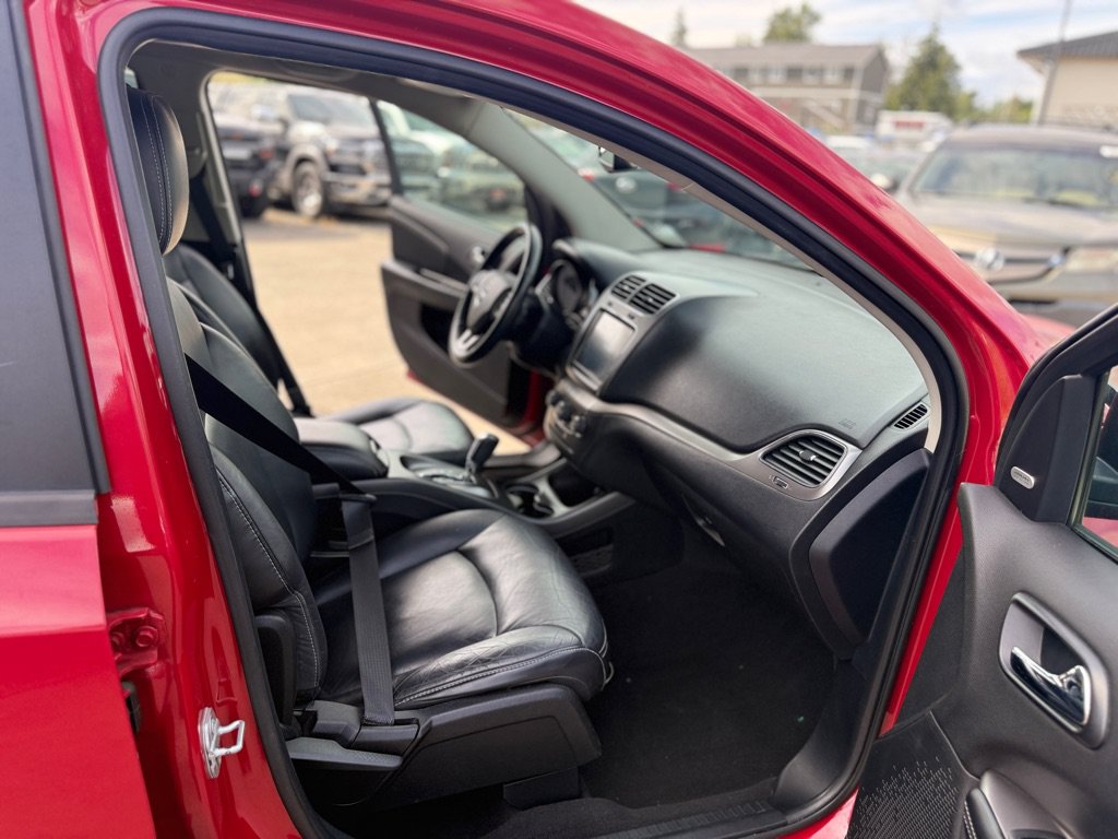 Used 2015 Dodge Journey Crossroad w/ Flexible Seating Group AWD/4WD image 19