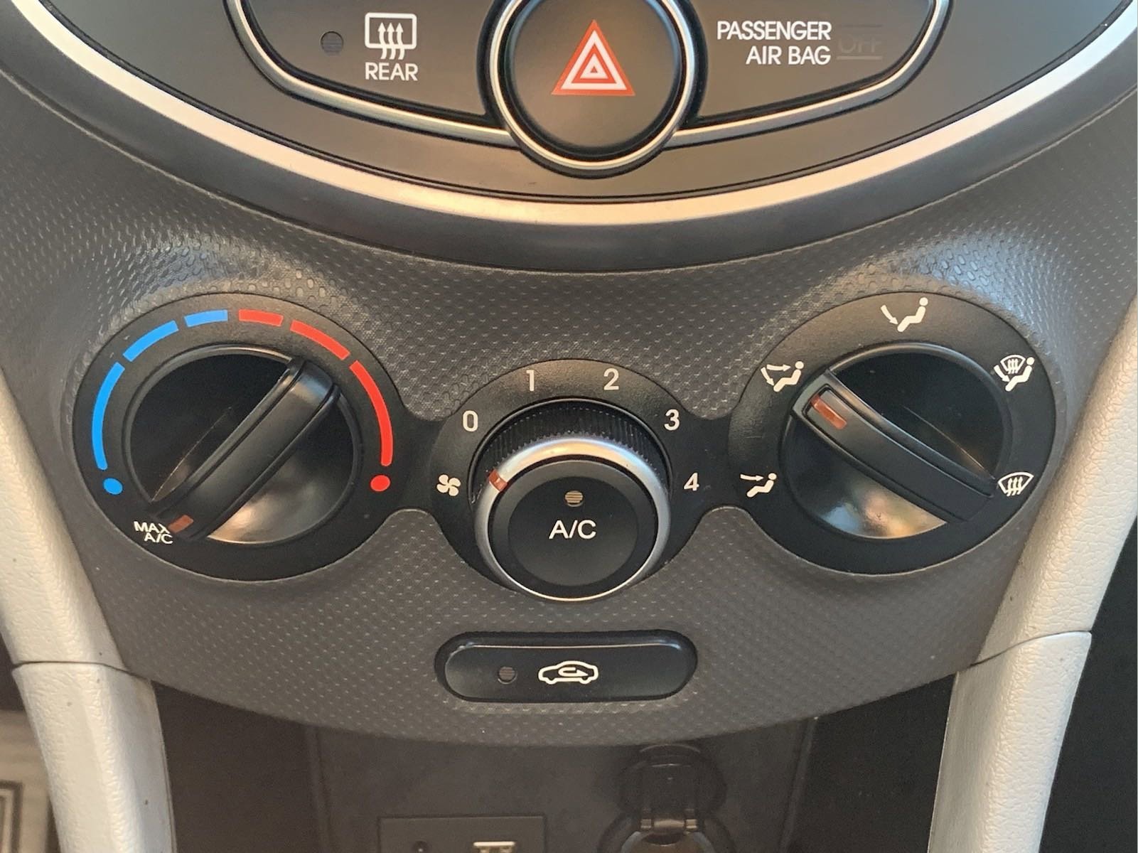 Used 2017 Hyundai Accent Value Edition image 18