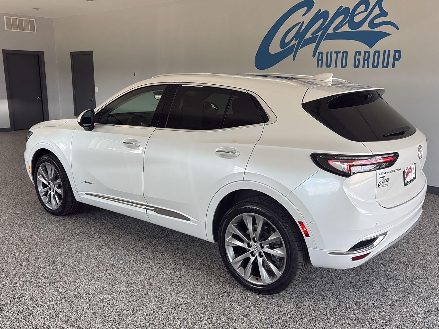 Used 2023 Buick Envision Avenir AWD/4WD image 2