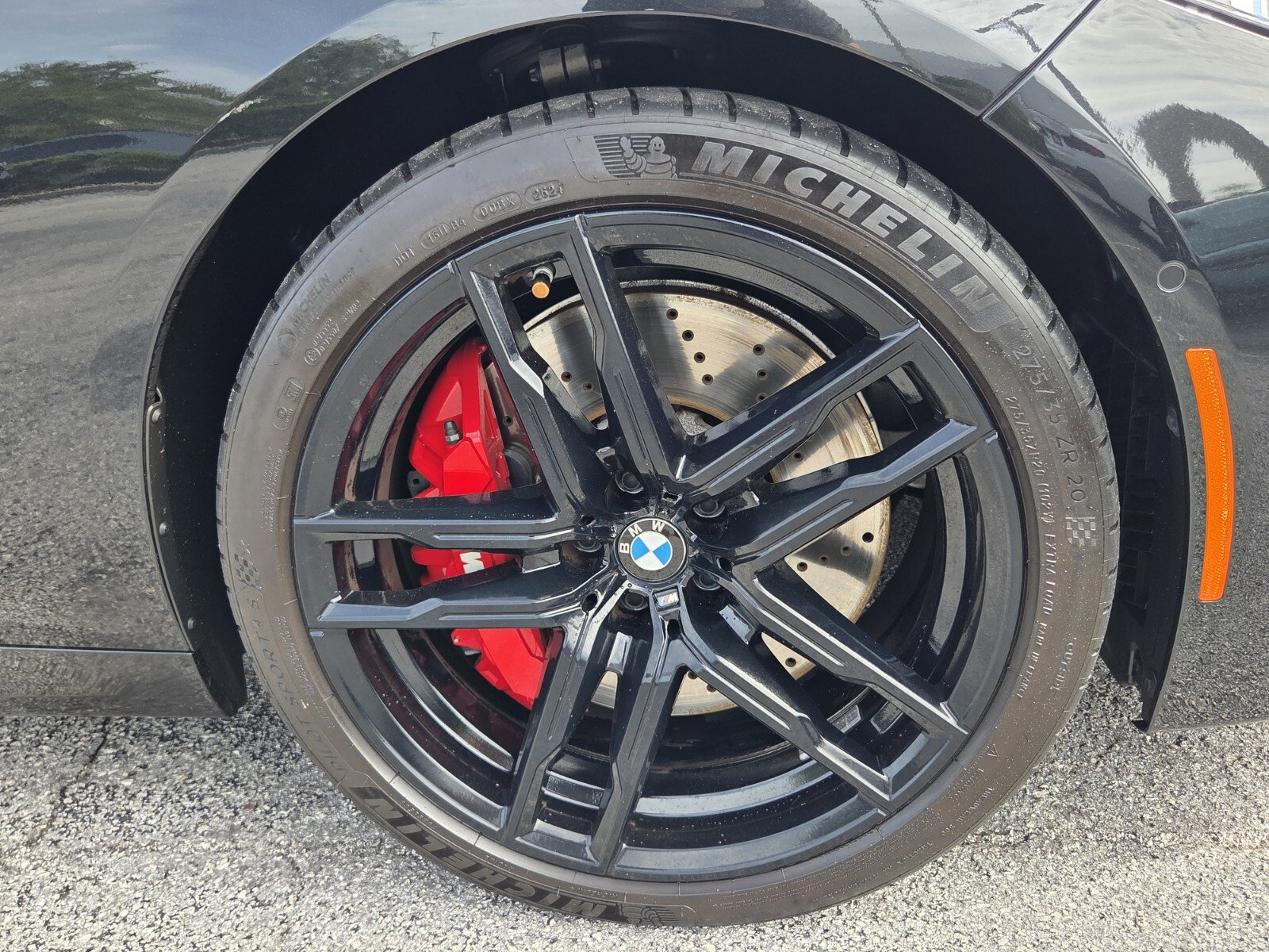 Used 2025 BMW M8 Competition w/ M Carbon Exterior Package AWD/4WD image 9