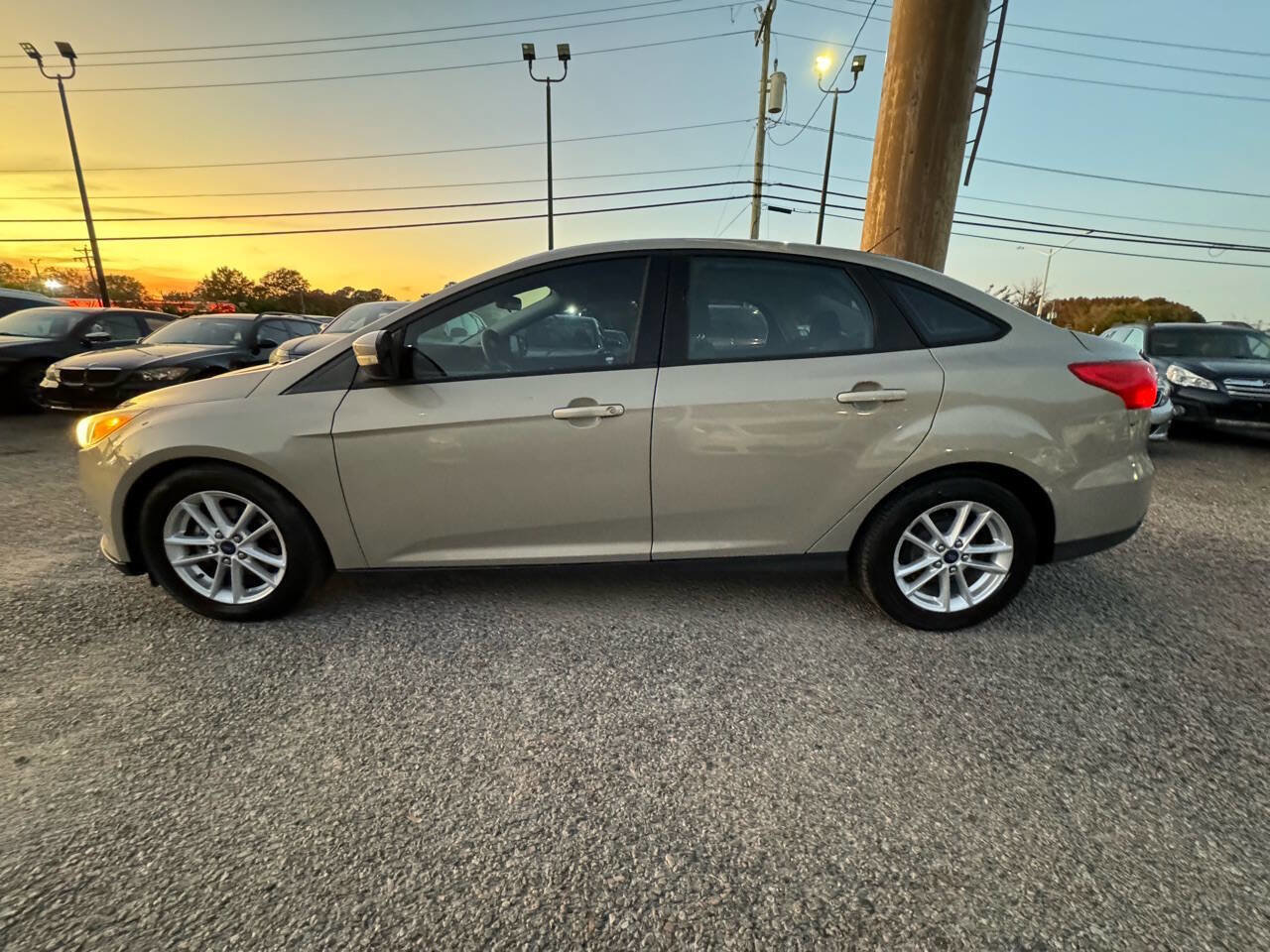Used 2015 Ford Focus SE image 10