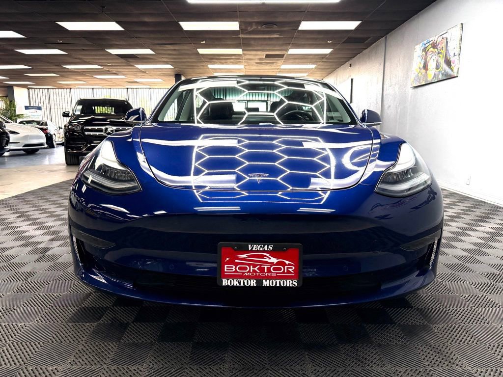 Used 2018 Tesla Model 3 Mid Range RWD image 4