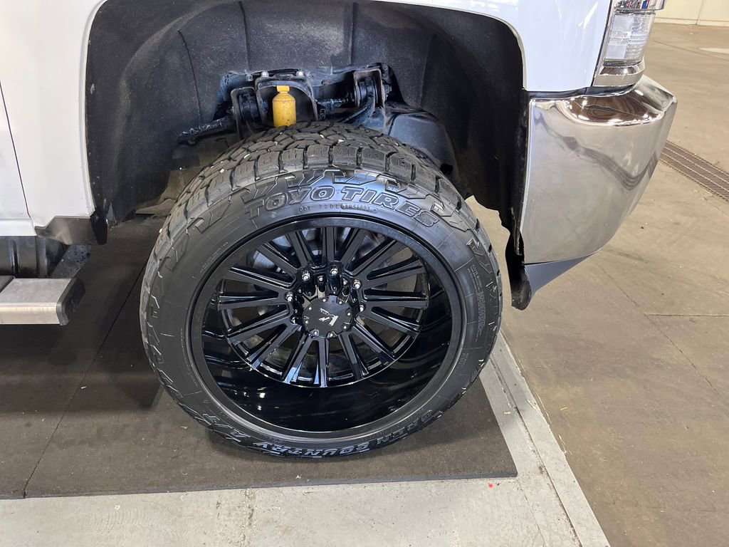 Used 2019 Chevrolet Silverado 2500 LT image 9