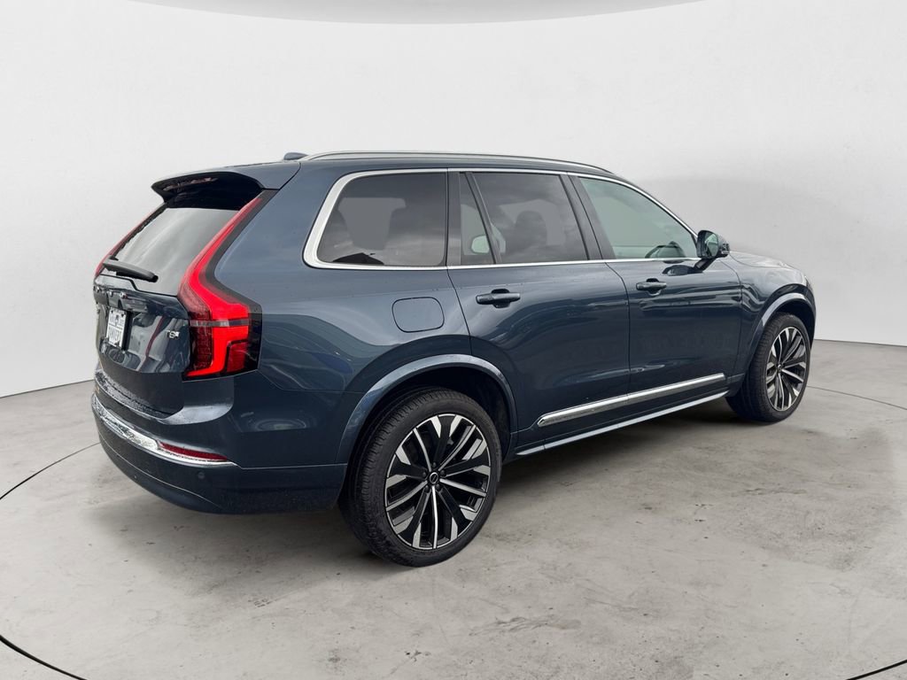 New 2025 Volvo XC90 T8 Core AWD/4WD image 7