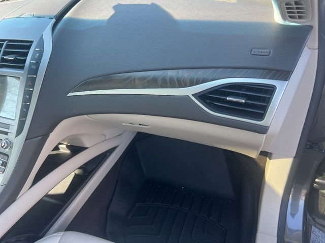 Used 2019 Lincoln MKZ Reserve image 26