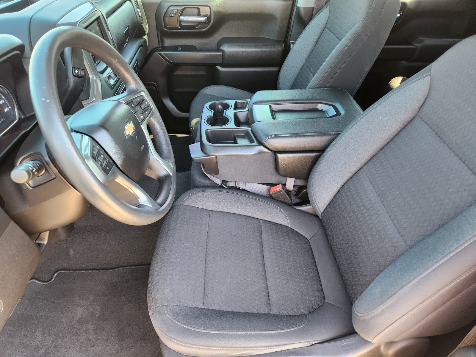 Used 2022 Chevrolet Silverado 1500 Custom w/ LPO, Dark Essentials Package RWD image 10