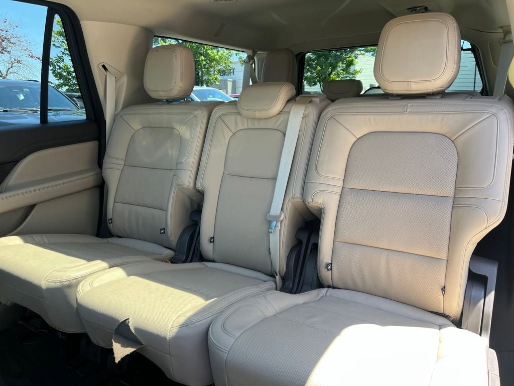 Certified 2023 Lincoln Navigator L Reserve AWD/4WD image 13