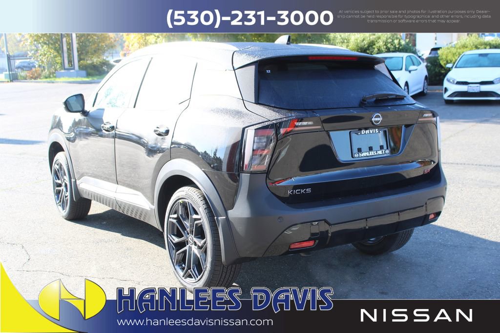 New 2026 Nissan Kicks SR w/ SR Premium Package image 9
