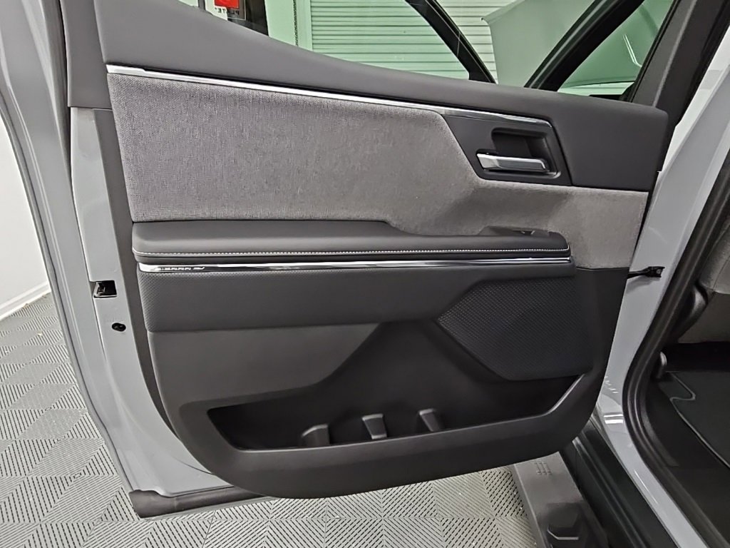 New 2026 GMC Sierra EV Elevation w/ Premium Package image 32