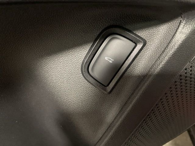 Used 2024 Chevrolet Blazer EV LT image 15