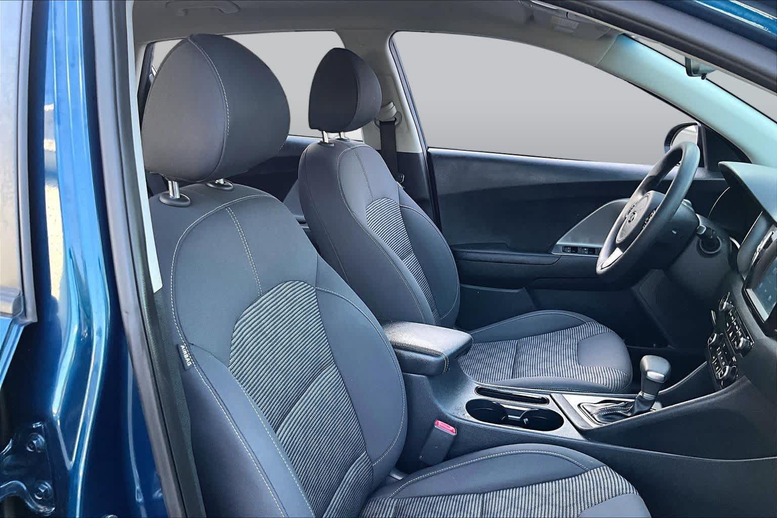 Used 2019 Kia Niro LX FWD image 9