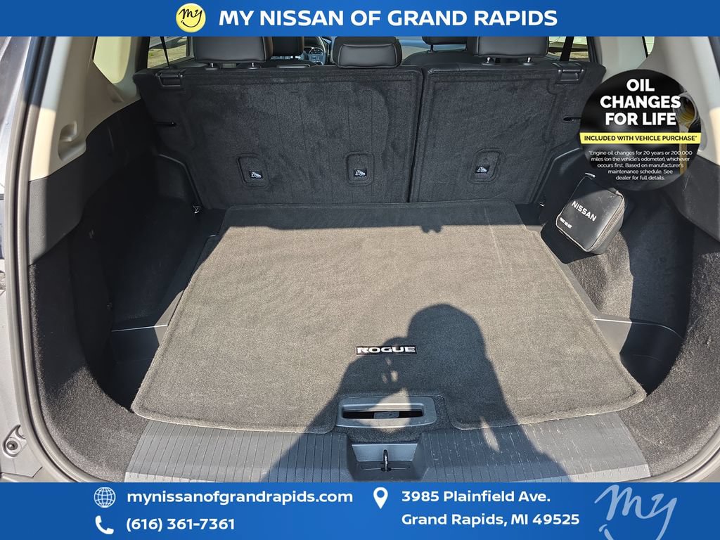 Used 2023 Nissan Rogue SV w/ SV Premium B Package AWD/4WD image 26