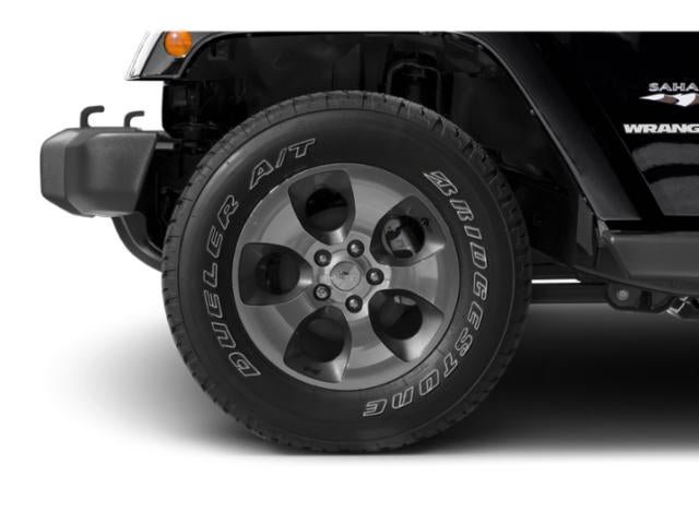 Used 2017 Jeep Wrangler Sahara AWD/4WD image 11
