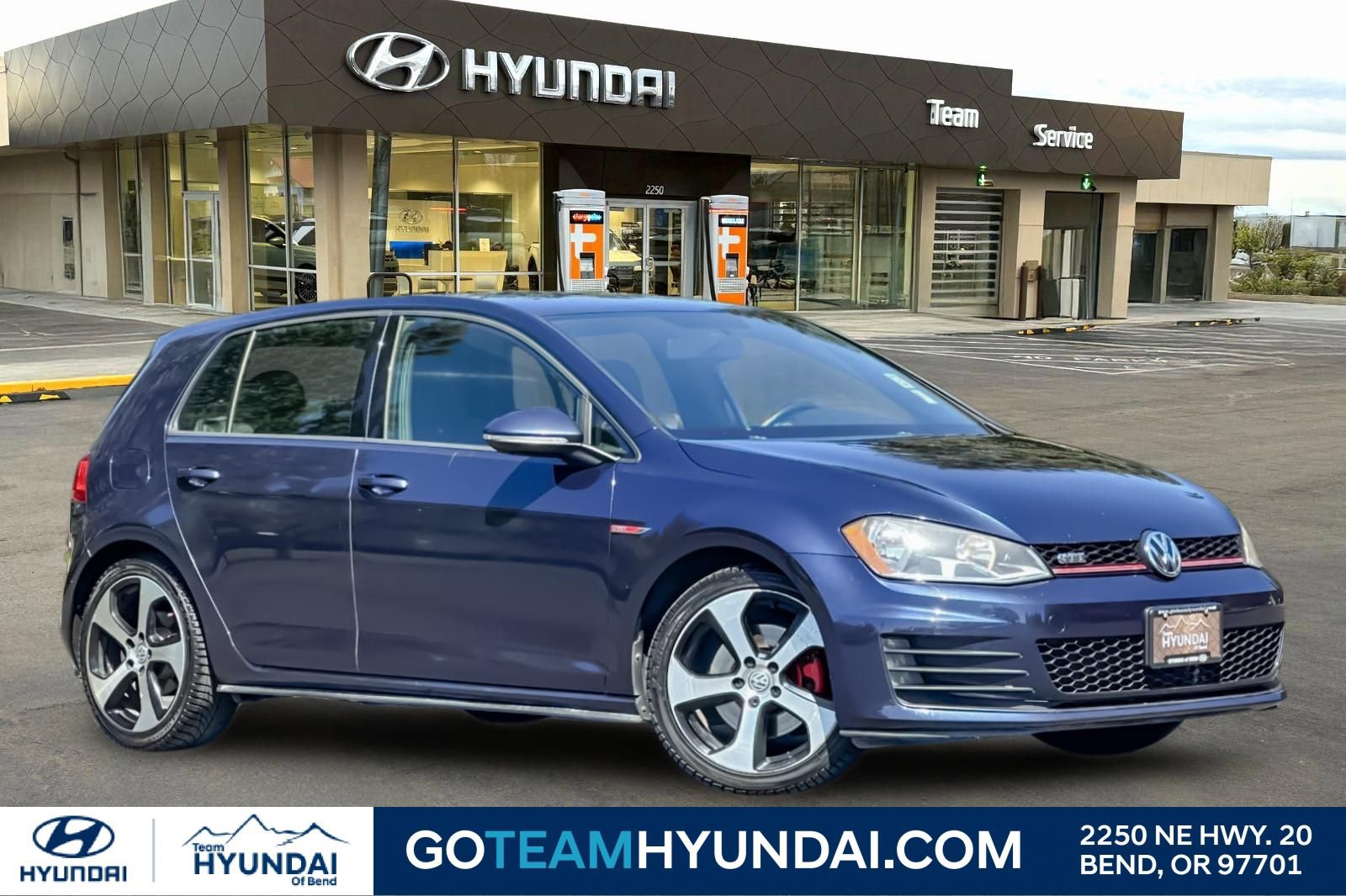 Used 2015 Volkswagen GTI SE FWD video 1
