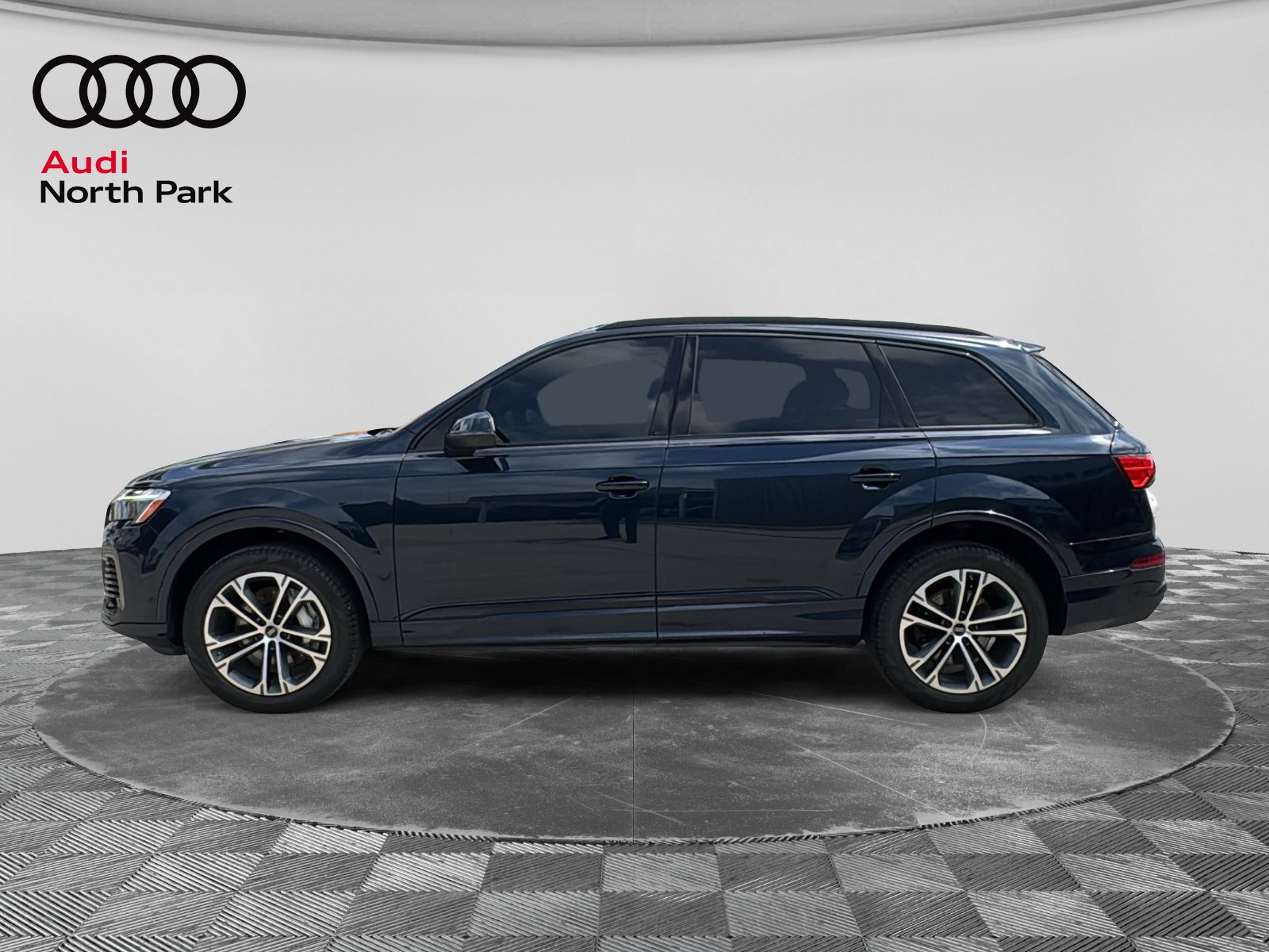Used 2025 Audi Q7 2.0T Premium Plus AWD/4WD image 4