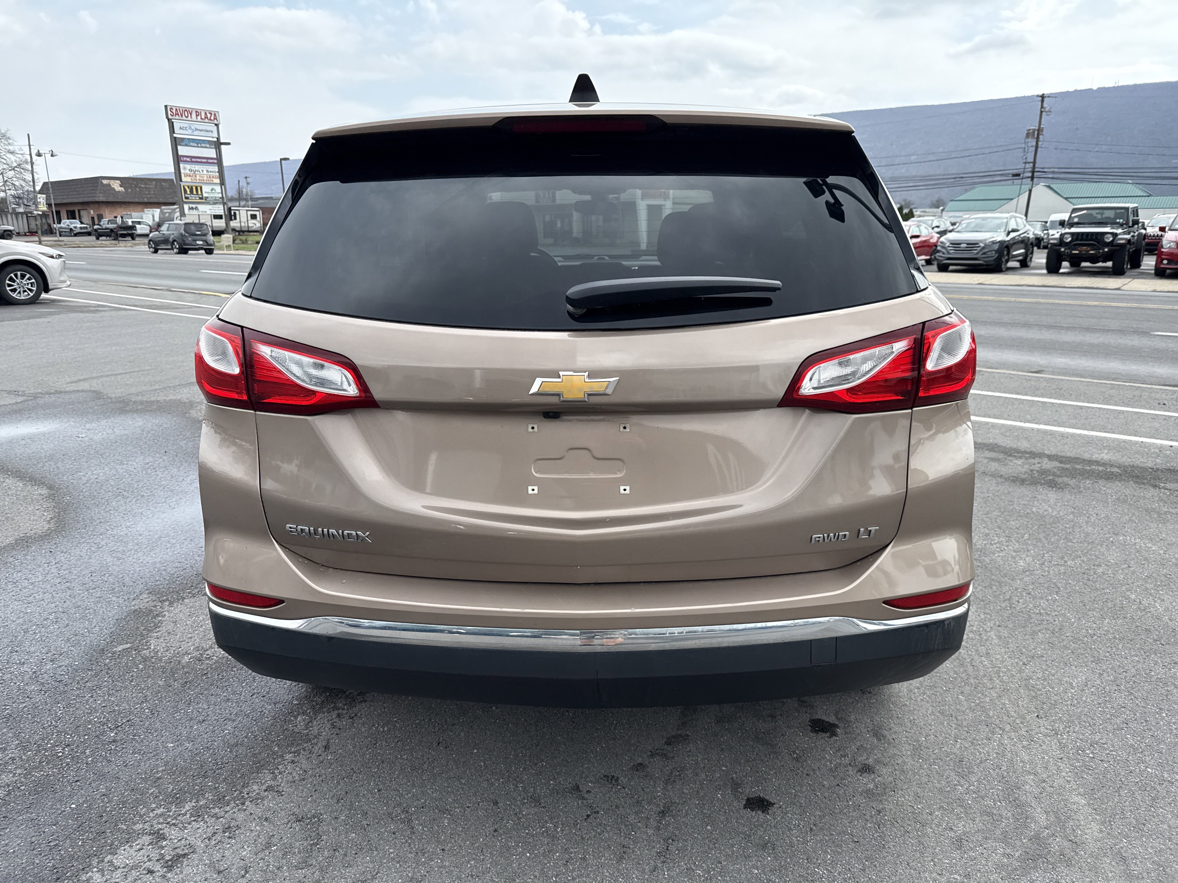 Used 2018 Chevrolet Equinox LT image 4