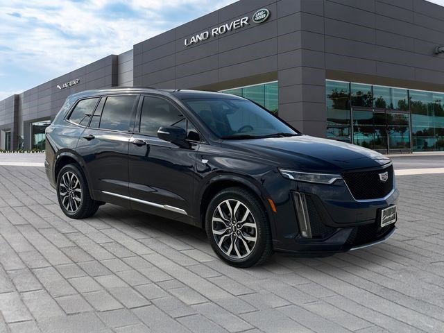 Used 2021 Cadillac XT6 Sport w/ Platinum Package AWD/4WD image 7