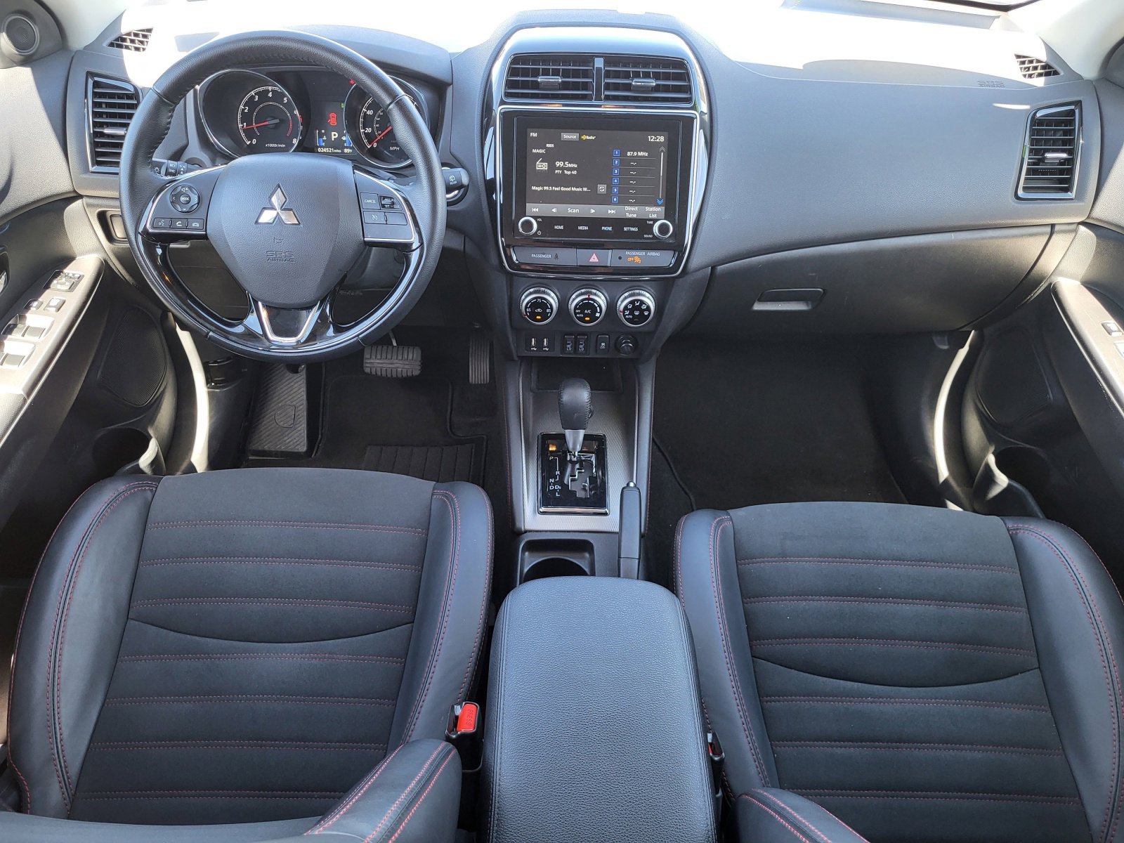 Used 2025 Mitsubishi Outlander Sport AWD image 26