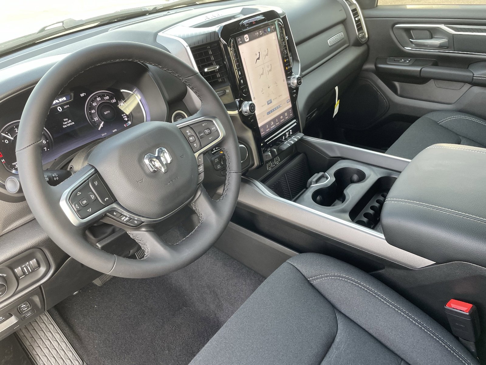 New 2026 RAM 1500 Big Horn AWD/4WD image 15