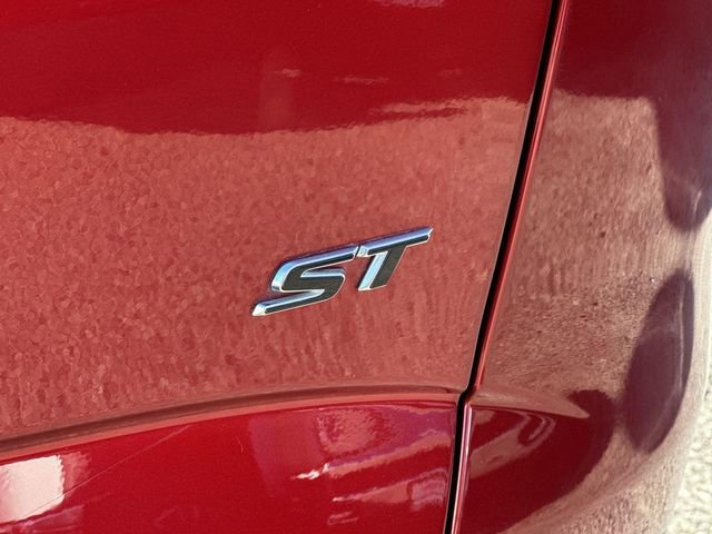 Used 2024 Buick Enclave Essence w/ Sport Touring Edition image 30