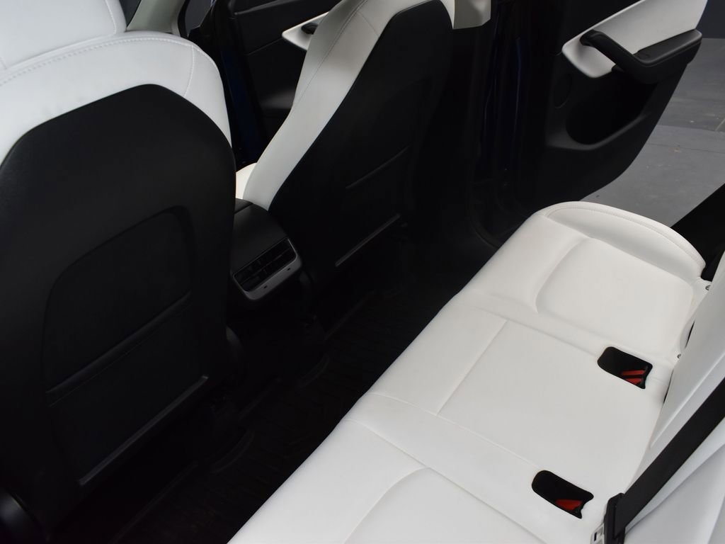 Used 2022 Tesla Model Y Performance image 25