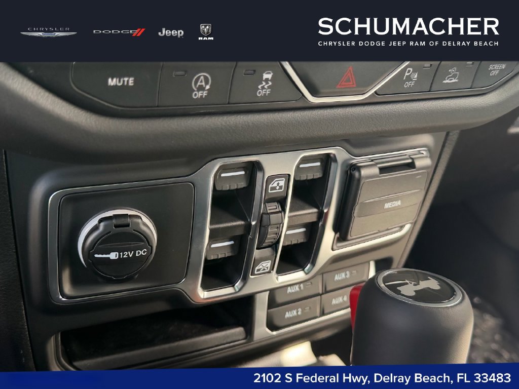 New 2027 Jeep Wrangler Unlimited Sahara AWD/4WD image 16