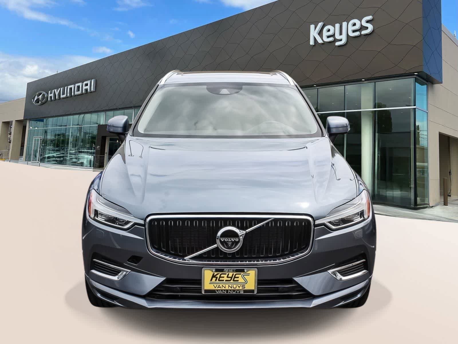Used 2018 Volvo XC60 T8 Momentum AWD/4WD image 2