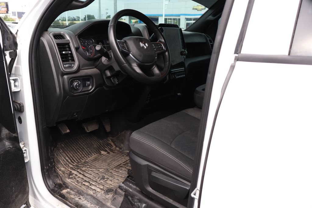 Used 2025 RAM 3500 Tradesman AWD/4WD image 13