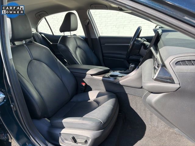 Used 2021 Toyota Camry XLE w/ Cold Weather Package image 12