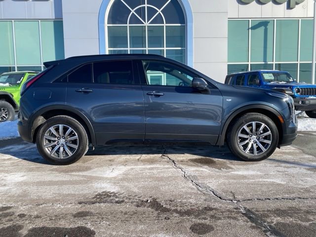 Used 2019 Cadillac XT4 Sport w/ Cold Weather Package AWD/4WD image 4