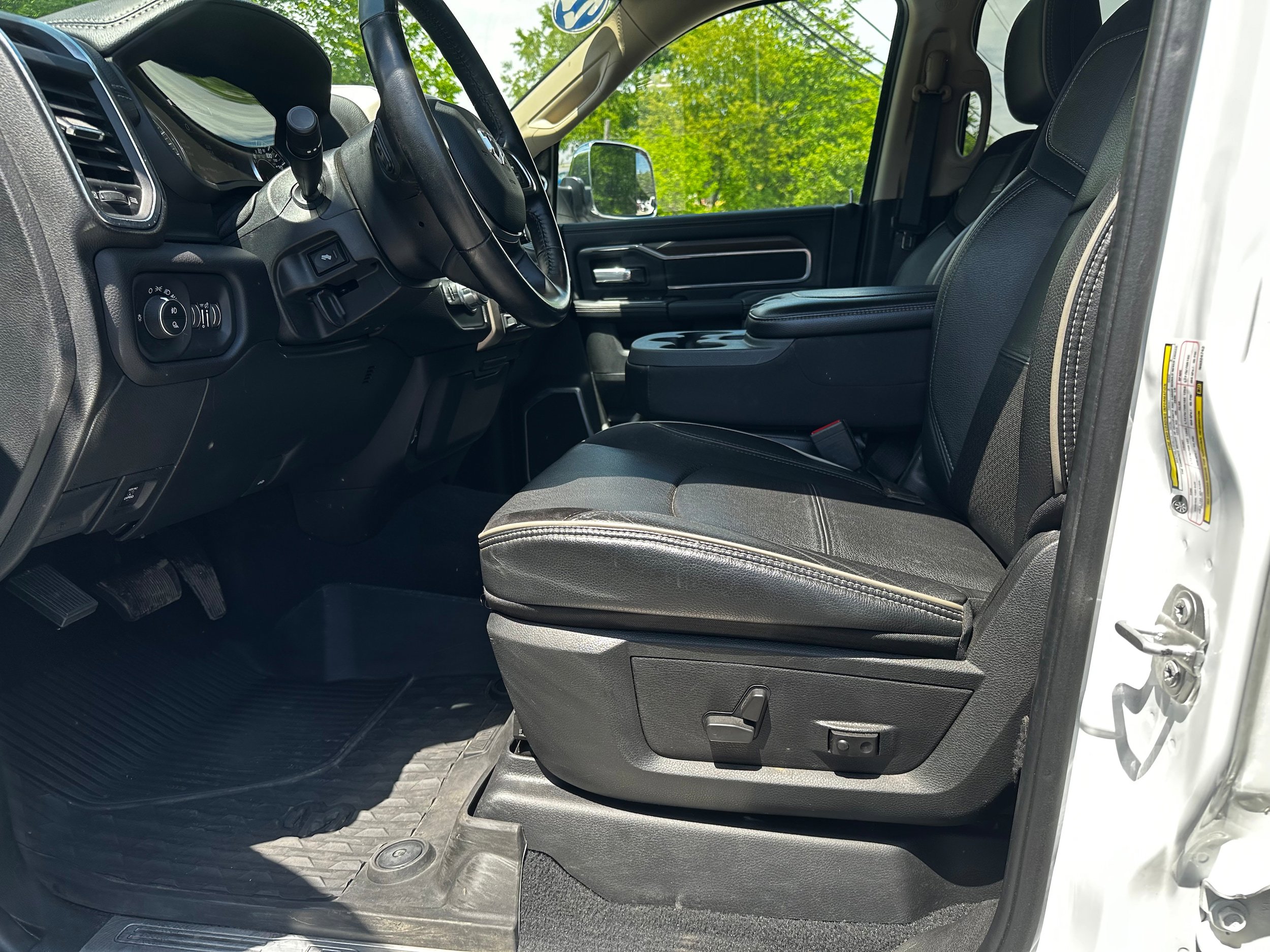 Used 2022 RAM 2500 Laramie AWD/4WD image 27