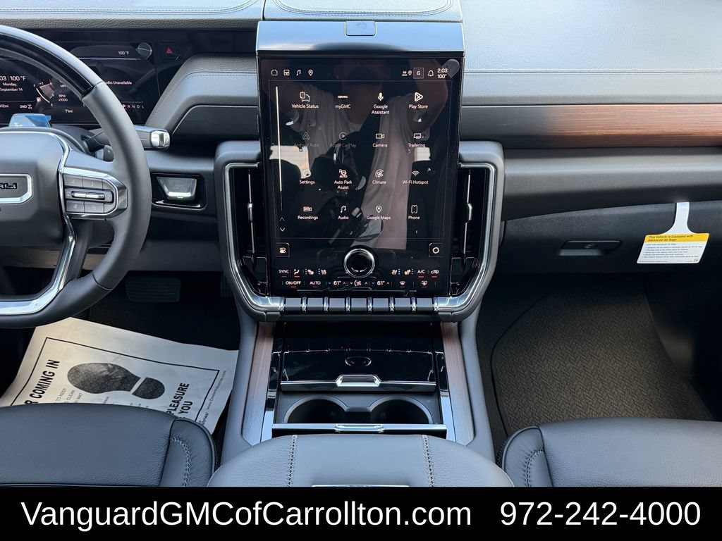 New 2026 GMC Yukon Denali w/ Denali Reserve Package AWD/4WD image 13