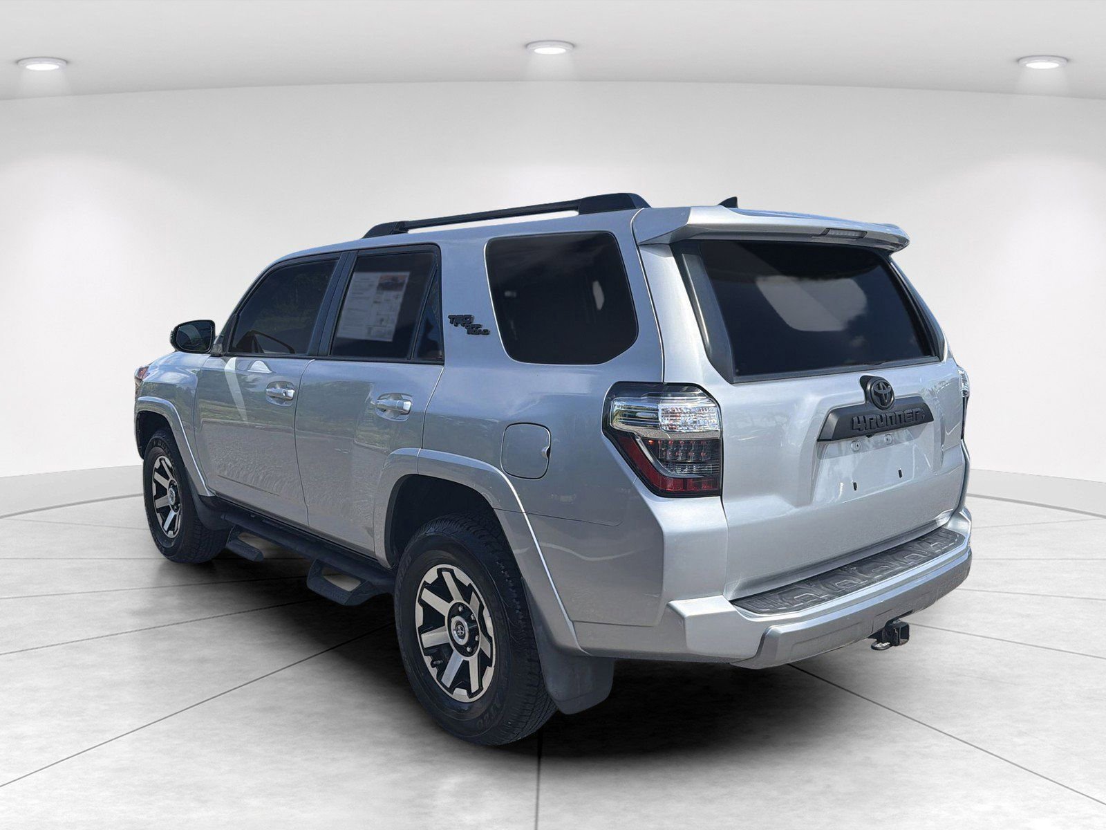 Used 2020 Toyota 4Runner TRD Off-Road Premium w/ Moonroof Package AWD/4WD image 6