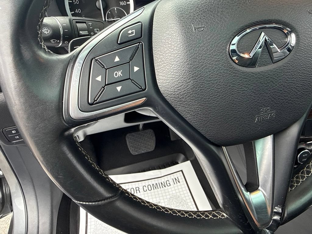 Used 2017 INFINITI QX30 Premium w/ Navigation Package AWD/4WD image 17