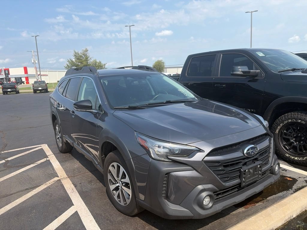 Used 2024 Subaru Outback Premium AWD/4WD image 5