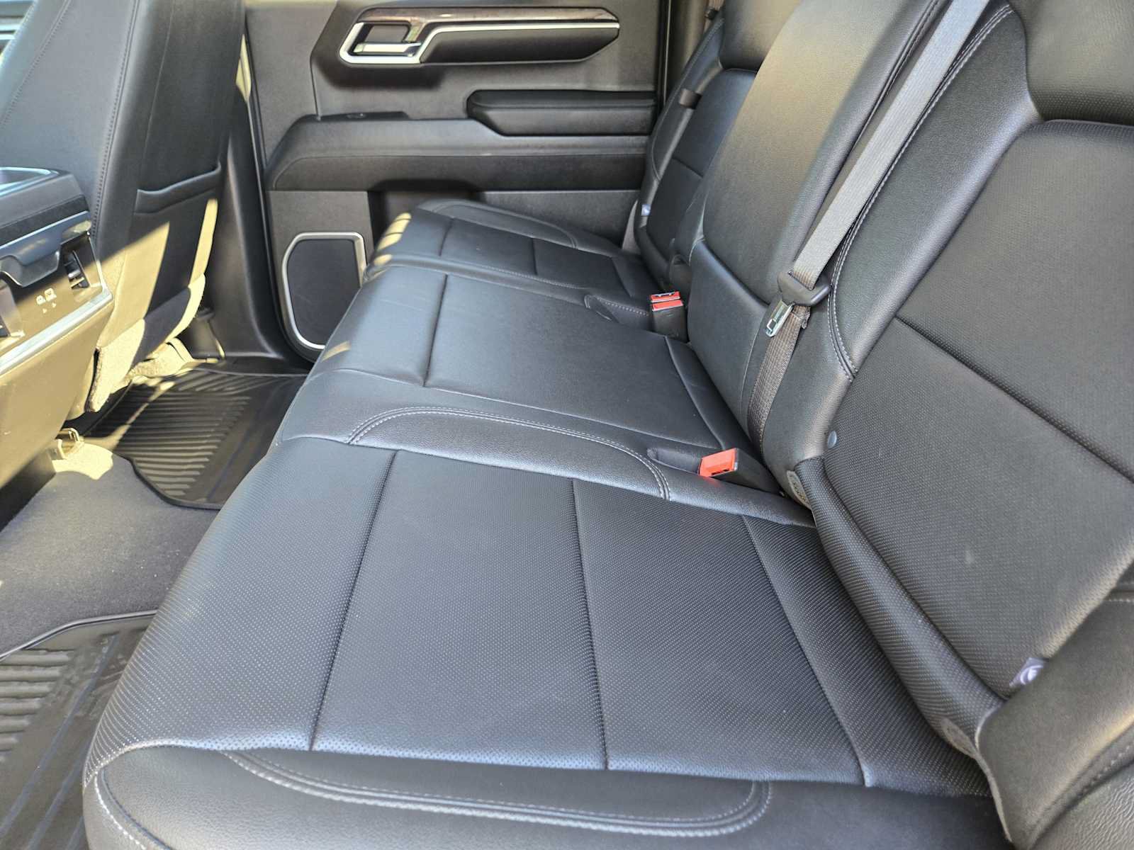 Certified 2024 Chevrolet Silverado 1500 LTZ RWD image 28