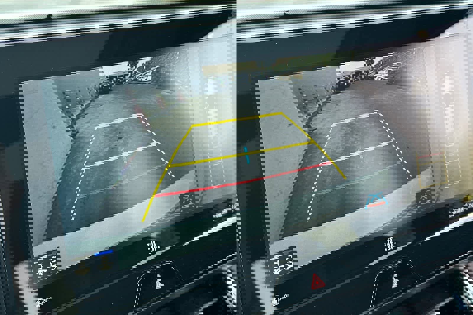 Used 2021 Toyota Venza Limited image 20