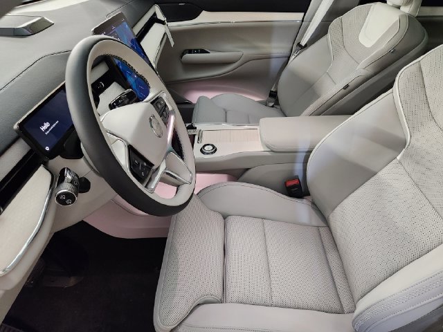 New 2025 Volvo EX90 Plus AWD/4WD image 14