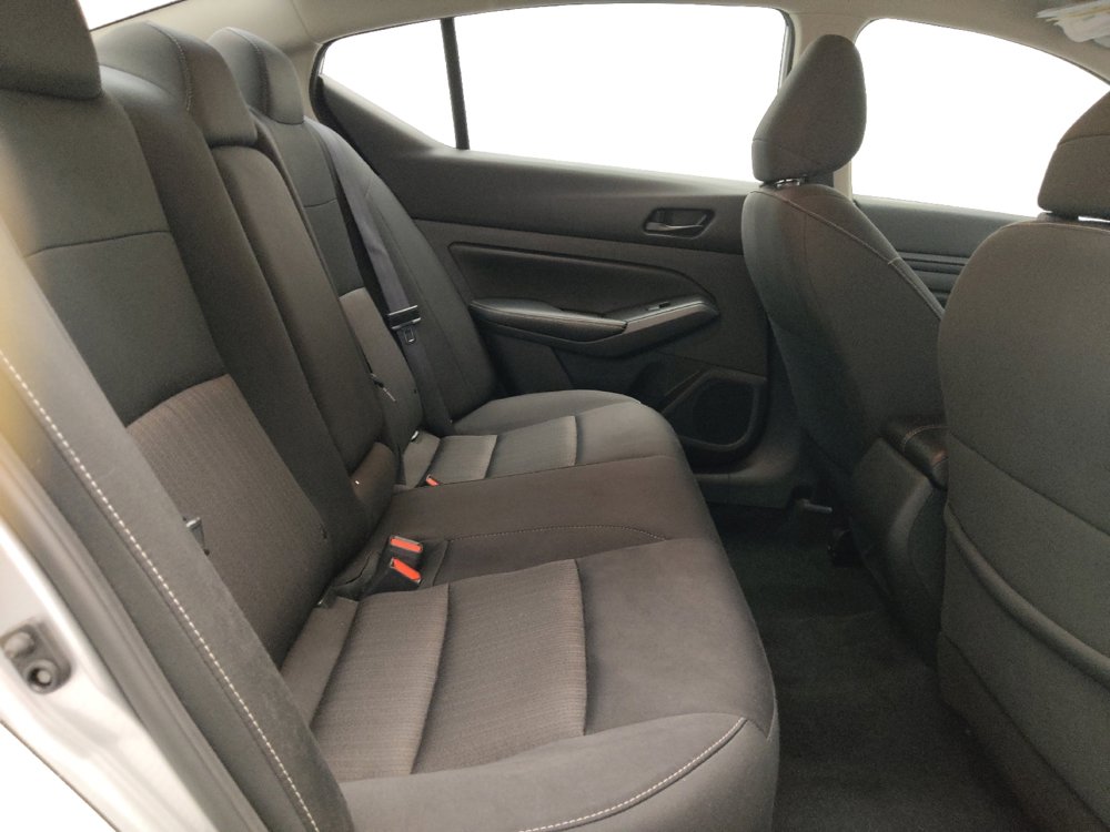 Used 2024 Nissan Altima 2.5 SV image 19