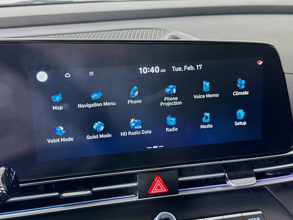 Used 2024 Hyundai Elantra SEL image 25