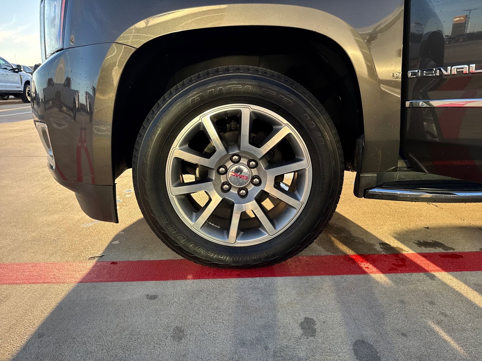 Used 2020 GMC Yukon XL Denali w/ Open Road Package image 28