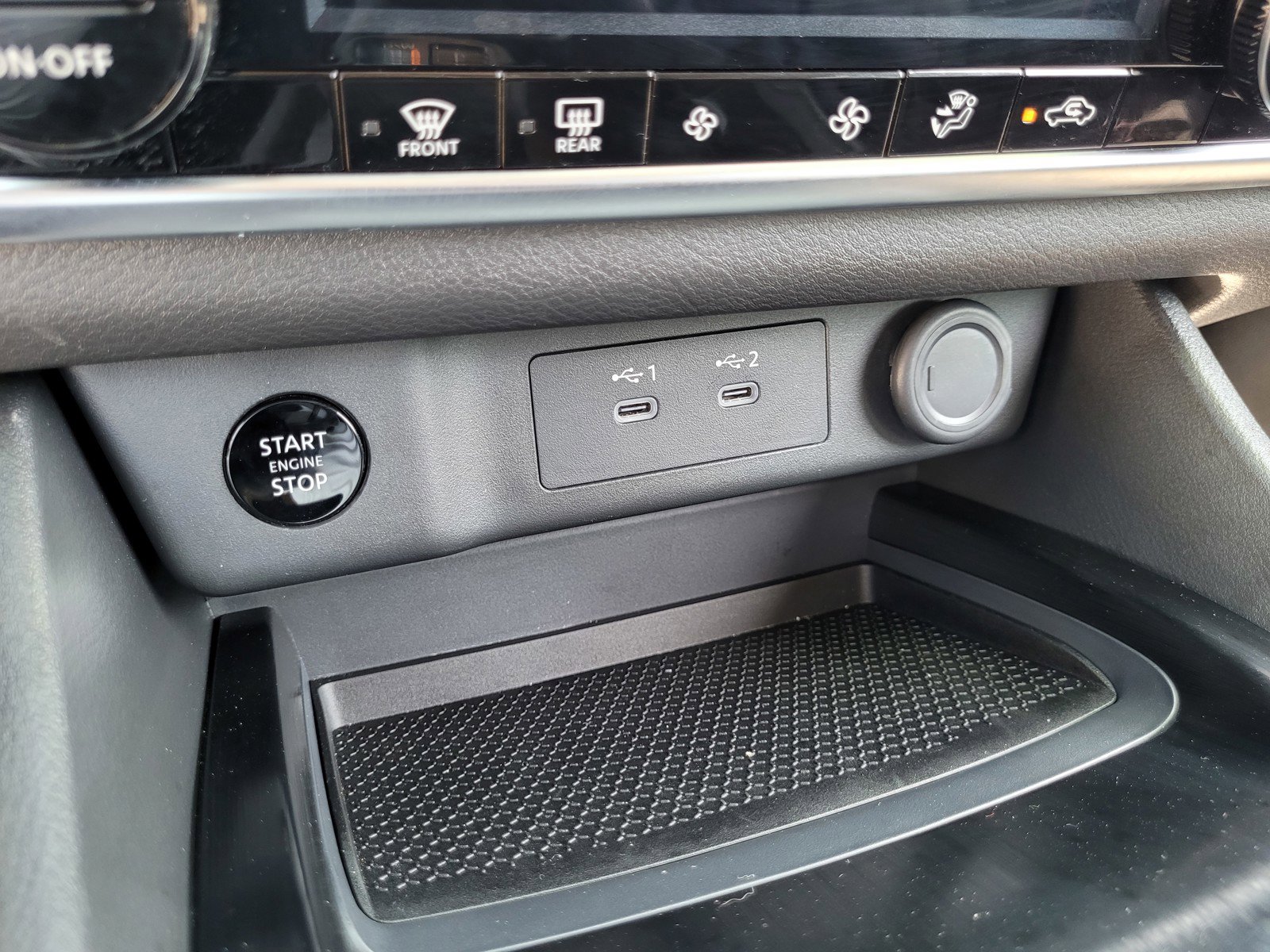 Used 2025 Nissan Rogue SV AWD/4WD image 20